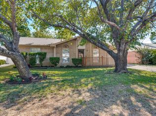 1316 Saturn St, Cedar Hill, TX 75104