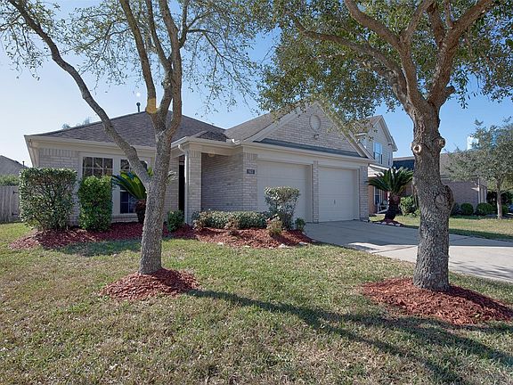 2nd image of 863 Falling Springs Ln