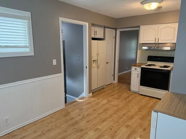 3 bed, 964 sqft, $1,800 — Photo 3