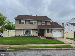 1868 Merlin Pl, Philadelphia, PA 19116