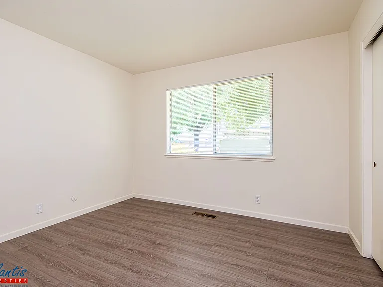 3711 Underwood Dr — Photo 11