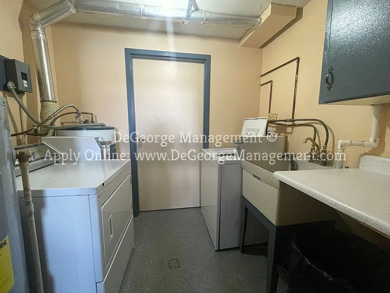 Parkview Apartments — Photo 21