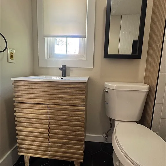 78 Pleasant St #9 — Photo 4