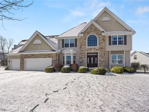 1186 Windward Ln, Kent, OH 44240