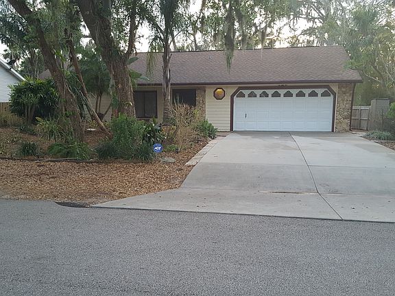 FRONT  DIRECT STREET VIEW