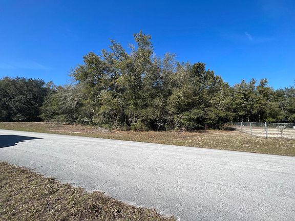 3rd image of 2063 W Chanron Place