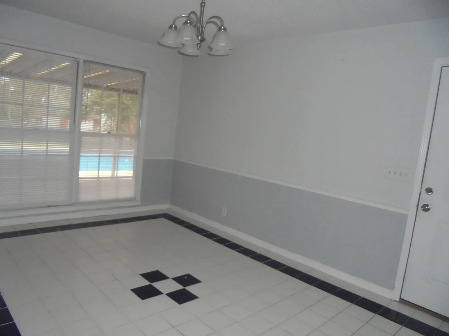 402 Melbourne, Enterprise, AL — Photo 2