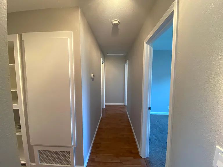 124 Danvers Ct — Photo 7