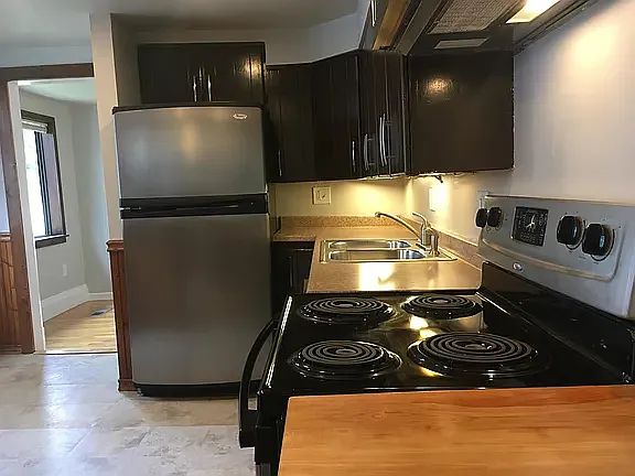 94 Park St #B — Photo 9