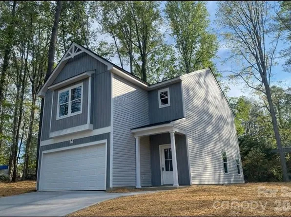 215 Edgewood Cir, Morganton, NC 28655
