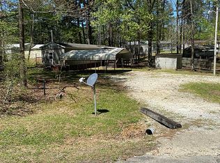 21 Pinewood Dr, Springville, TN 38256