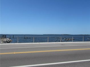 4262 Pine Island Rd NW, Matlacha, FL 33993