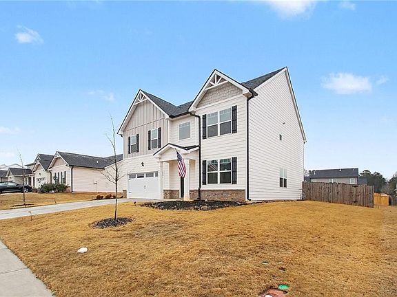 2nd image of 384 Condor Ct