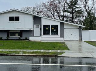 325 Jackson Rd, Mantua, NJ 08051