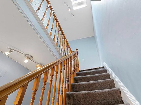 3rd image of 814 Grand St Floor 3