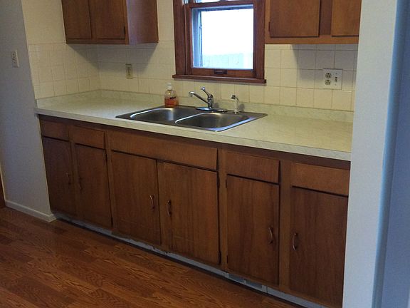 3rd image of 33979 Willowick Dr