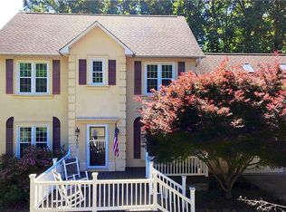 7605 Keating Dr, Oak Ridge, NC 27310