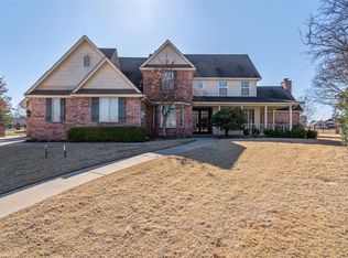 1308 Burnham Ct, Edmond, OK 73025
