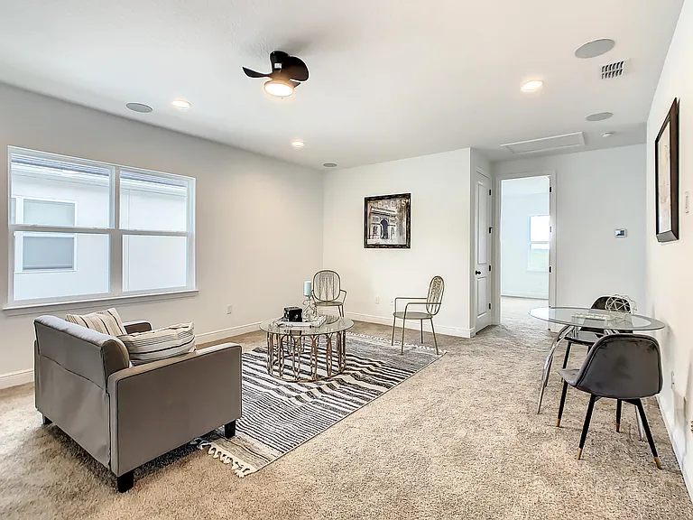 15707 Vetta Dr — Photo 77