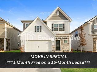 411 Lees Corner Ln, Woodruff, SC 29388