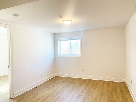 4th image of 31 Carver St