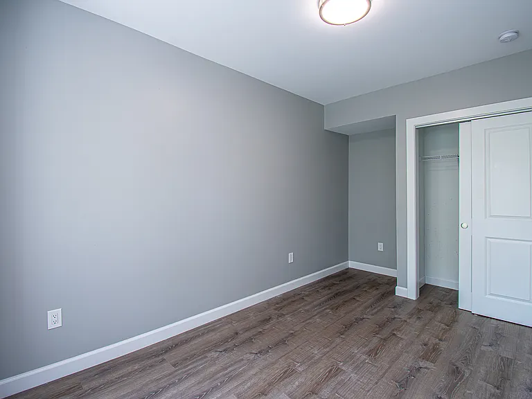 710 Leland Ave #2S — Photo 25