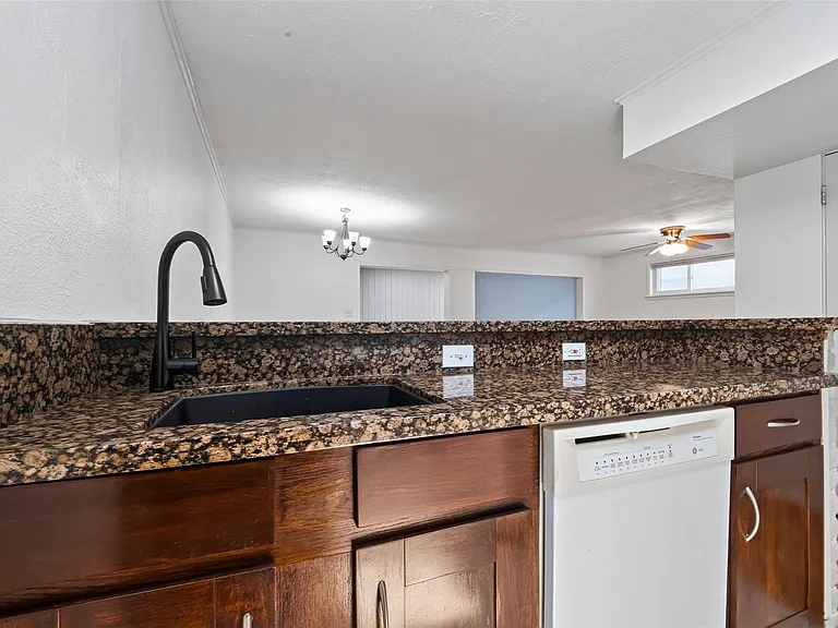 3271 Sul Ross St #20 — Photo 18