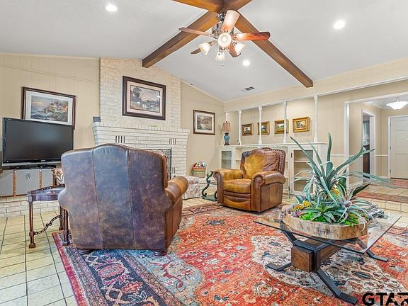 2nd image of 503 Pinehill Rd
