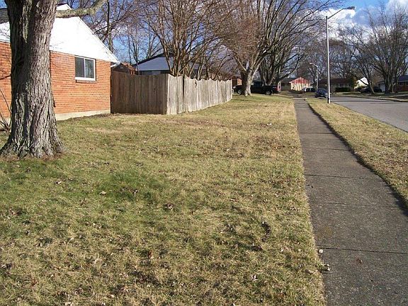 3rd image of 7300 Glengate Ct