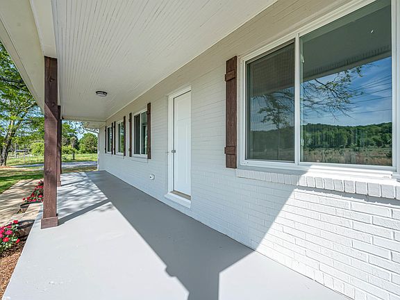 4th image of 3700 Highway 61