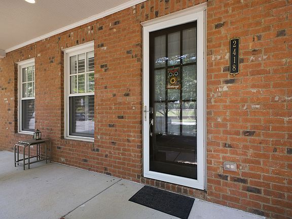 5th image of 2418 Clare Park Dr