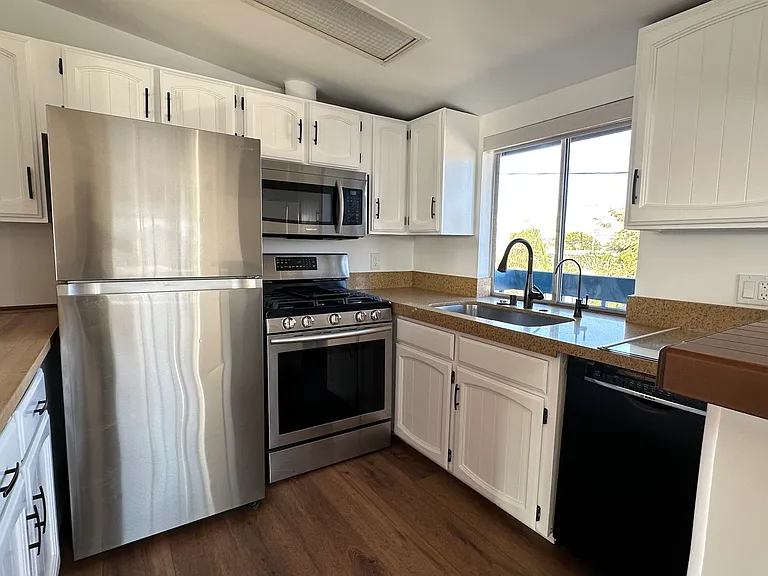 28 24th Ave #B — Photo 10