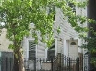 1225 W Ohio St APT 3, Chicago, IL 60642