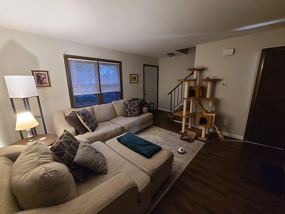 4th image of 538 Hauert St #3