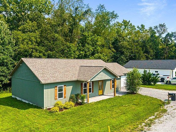 4th image of 260 Hemlock Springs Dr