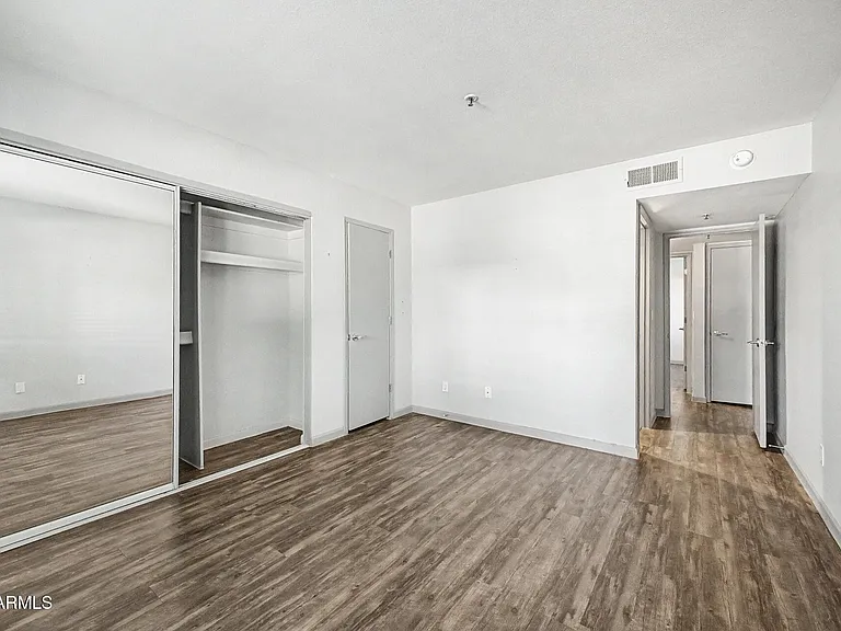 4704 E Paradise Village Pkwy N #121 — Photo 15