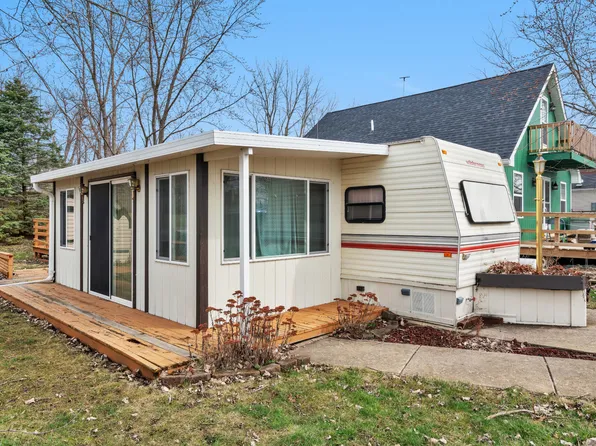 45 Dinosaur Rd, Wilmington, IL 60481