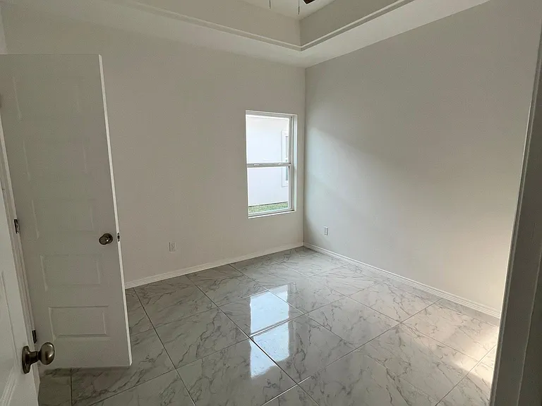 5600 Puffin St — Photo 10