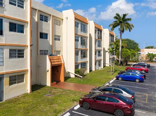 2451 NW 41st Ave APT 407, Lauderhill, FL 33313