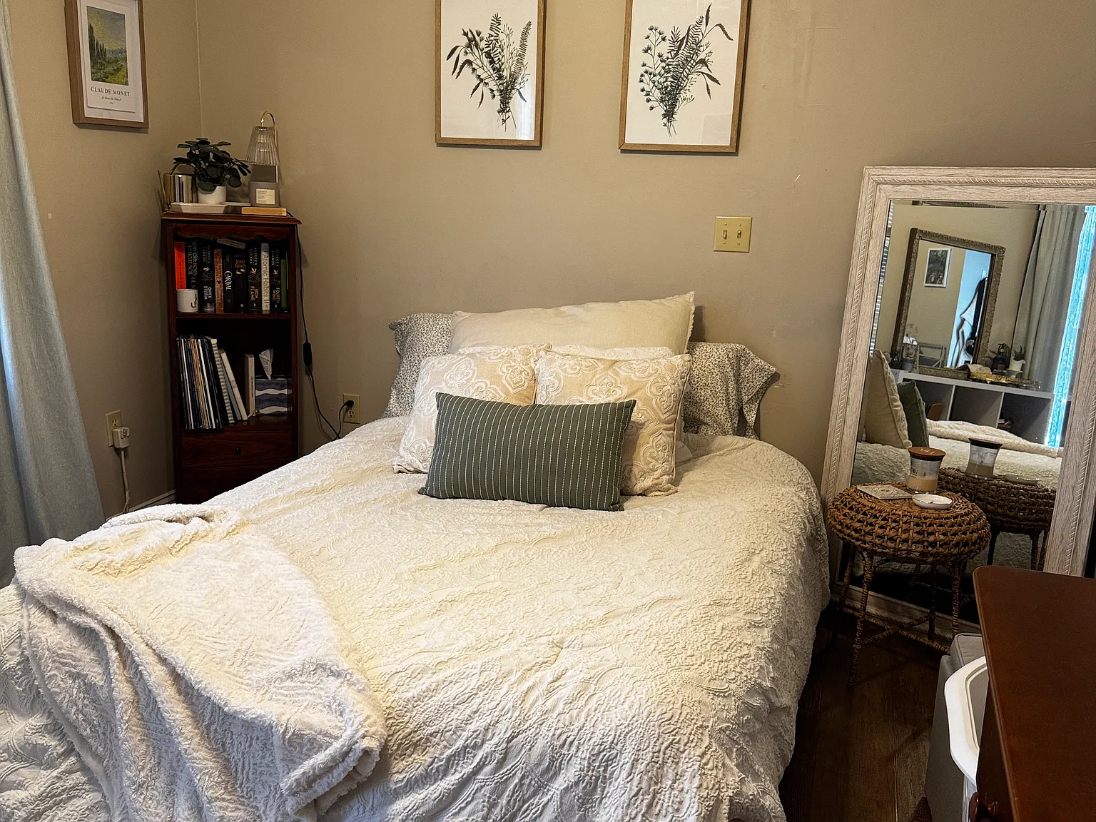 6 bed, 2614 sqft, $4,800 — Photo 4