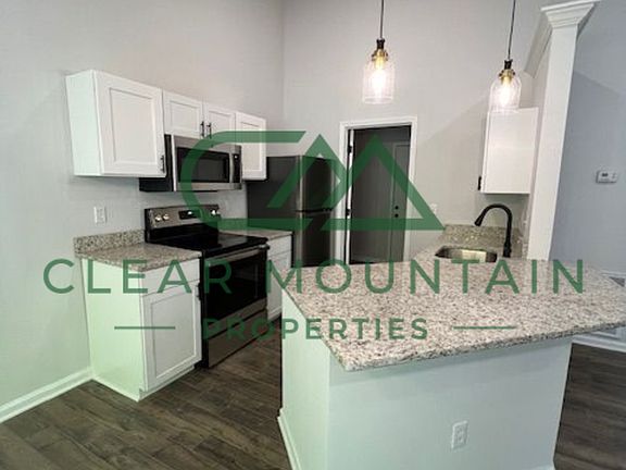 2nd image of 1 Cypress Cove Ct
