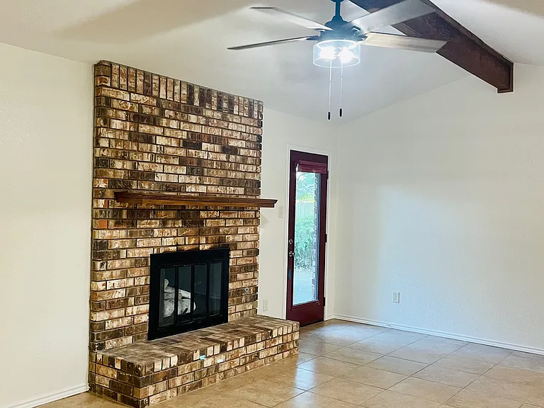 2813 Mesa Verde Trl — Photo 4