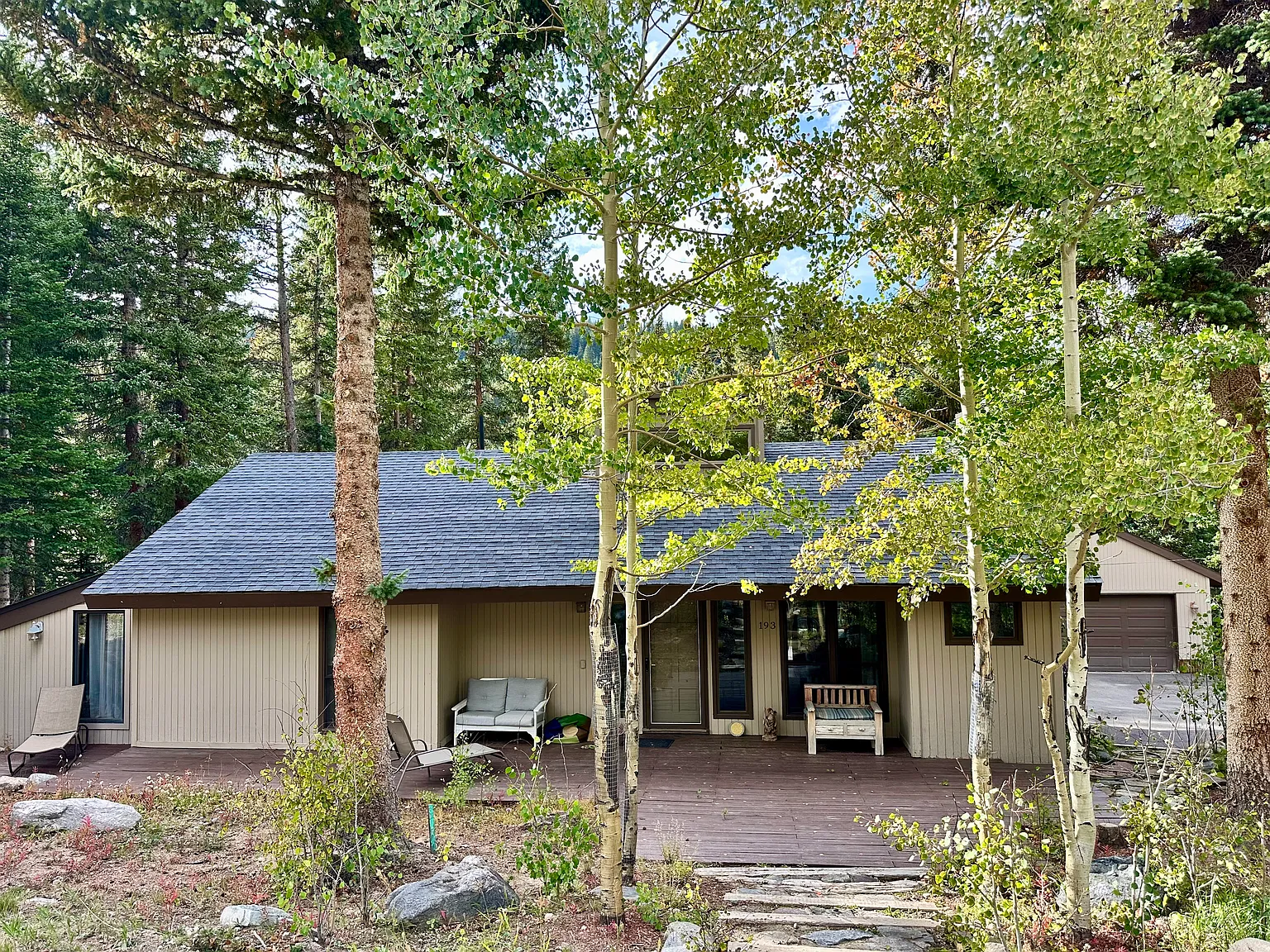 3 bed, 1278 sqft, $3,750 — Photo 2