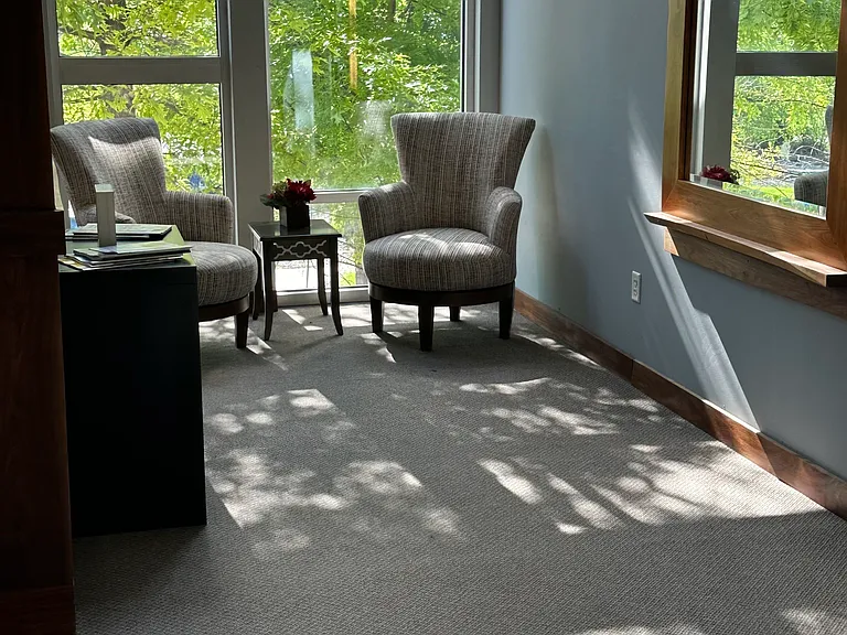 Mosaic Apartments — Photo 7