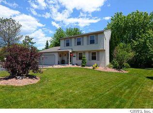6115 Rossland Cir, Cicero, NY 13039