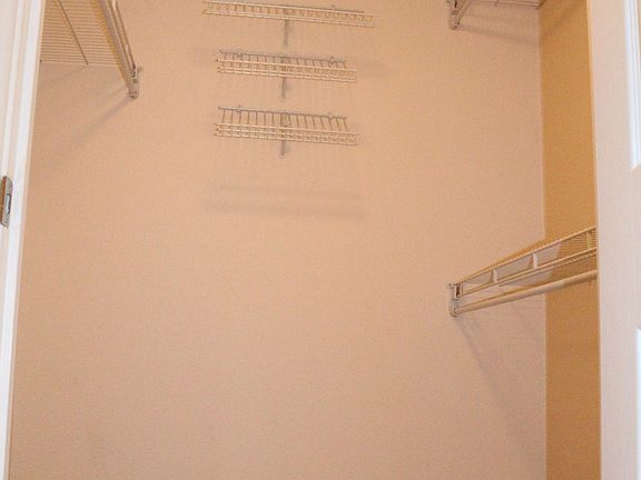 5th image of 1380 Willow Brook Cove Ct APT 2