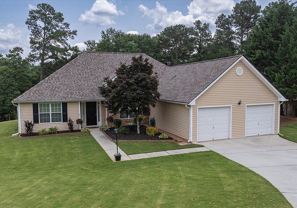 1st image of 2316 Acorn Way