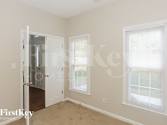 4th image of 3883 Meadow Ridge Dr NW