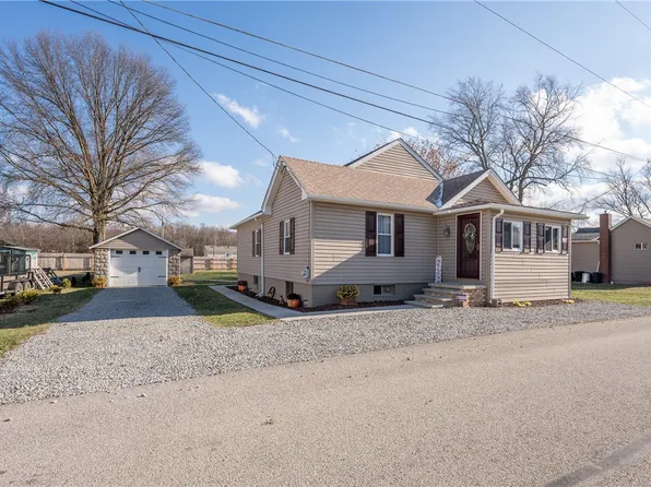 153 Peanut St, Derry, PA 15627