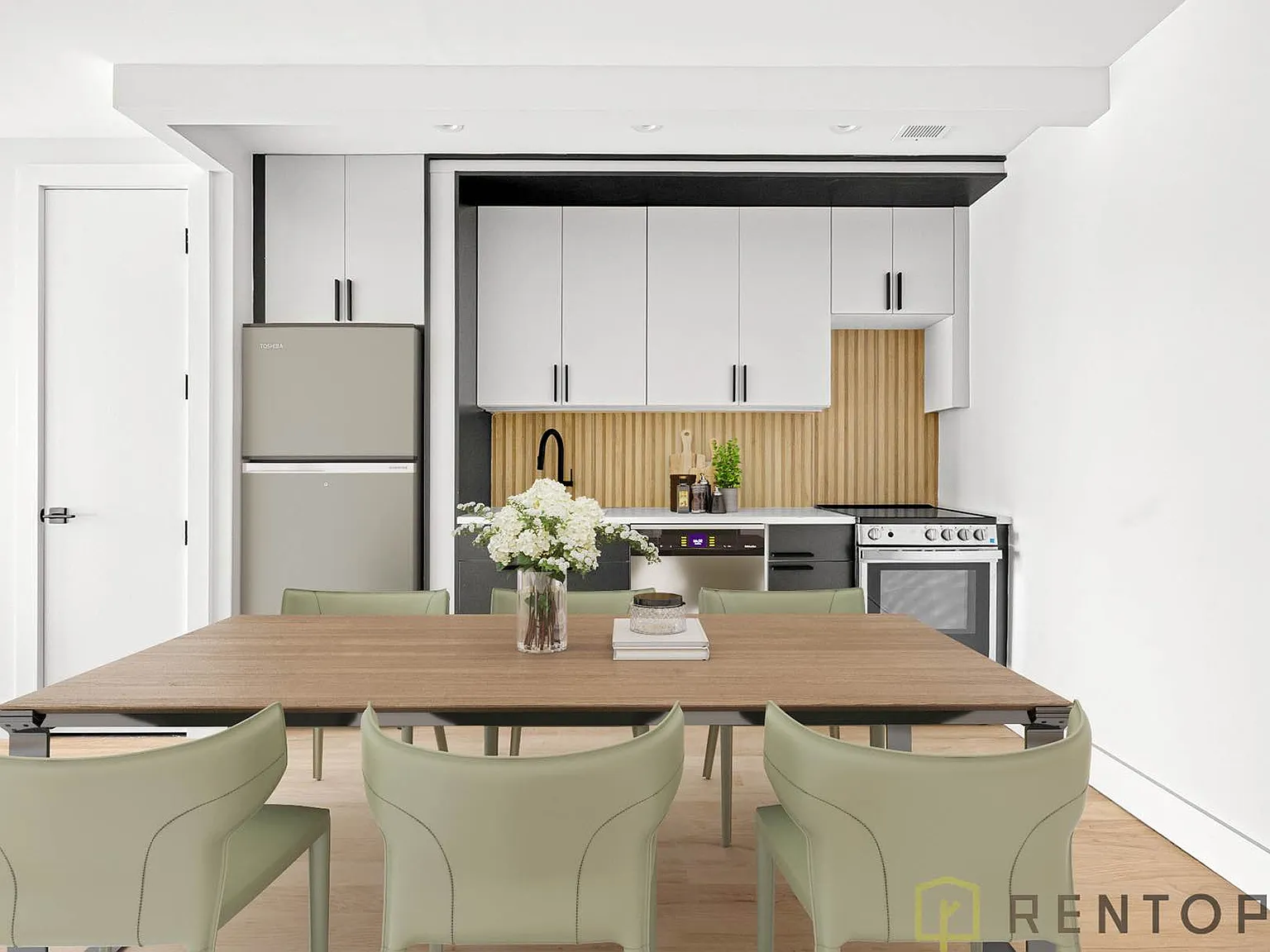 22 Frost Street — Photo 2